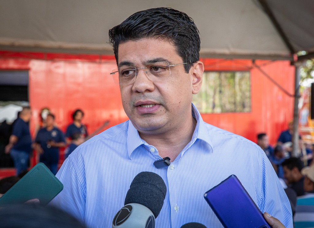 No momento, você está visualizando Kalil anuncia calendário de pagamento dos salários do funcionalismo para 2024