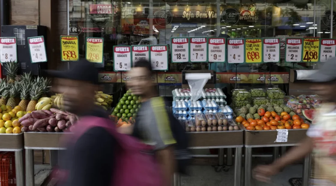 No momento, você está visualizando Governo discute “arcabouço de medidas” para tentar baixar preço de alimentos
