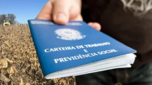 Leia mais sobre o artigo Agronegócio brasileiro bate recorde de geração de empregos em 2023, diz Cepea