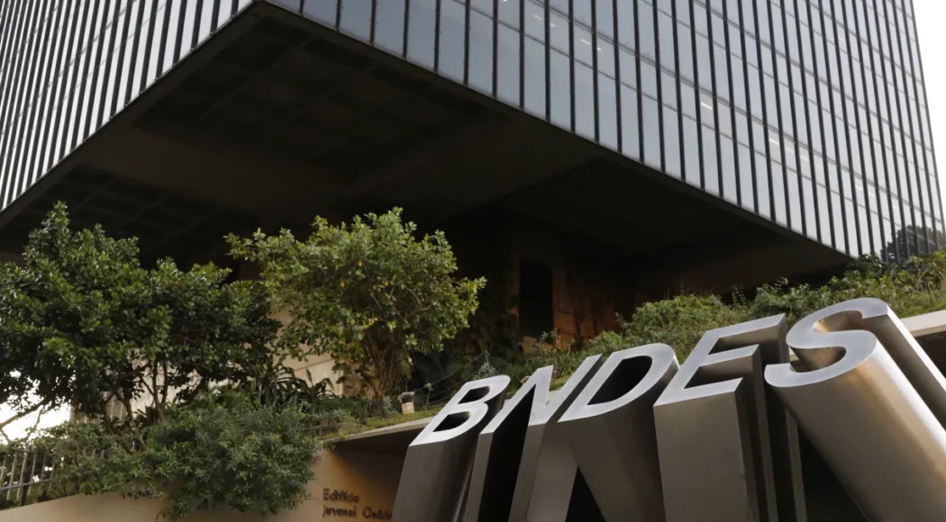 No momento, você está visualizando BNDES aprova financiamento para fábrica de etanol de cereais da Be8