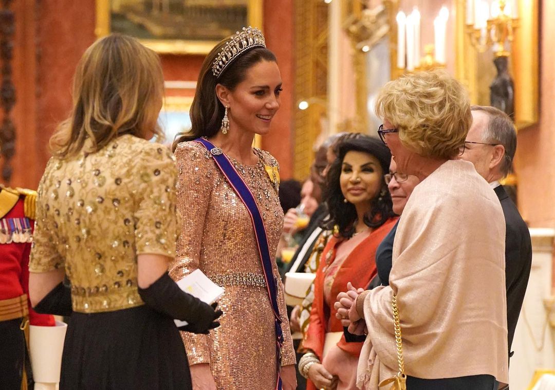 No momento, você está visualizando Kate Middleton anuncia que passa por tratamento para câncer