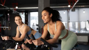 Leia mais sobre o artigo Mais da metade das mulheres está desistindo de treinar, aponta estudo