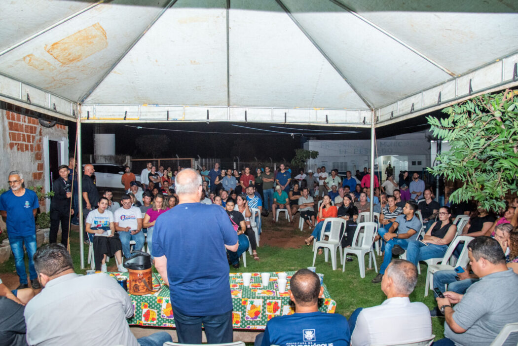 No momento, você está visualizando Prefeito se reúne com moradores e anuncia melhorias para Boa Vista