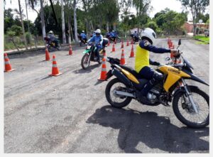 Leia mais sobre o artigo Semob inicia curso de pilotagem segura para entregadores de aplicativos