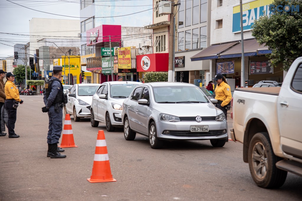 No momento, você está visualizando Setrat intensifica fiscalização de caminhões no perímetro urbano