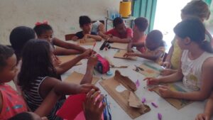 Leia mais sobre o artigo Dia do desenhista é comemorado com pinturas e dinâmicas de cores