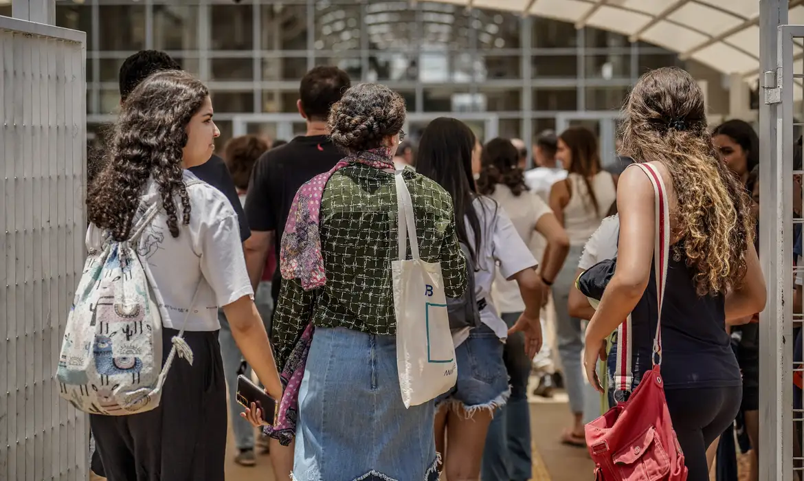 No momento, você está visualizando Enem: Começa prazo para solicitar isenção da taxa de inscrição