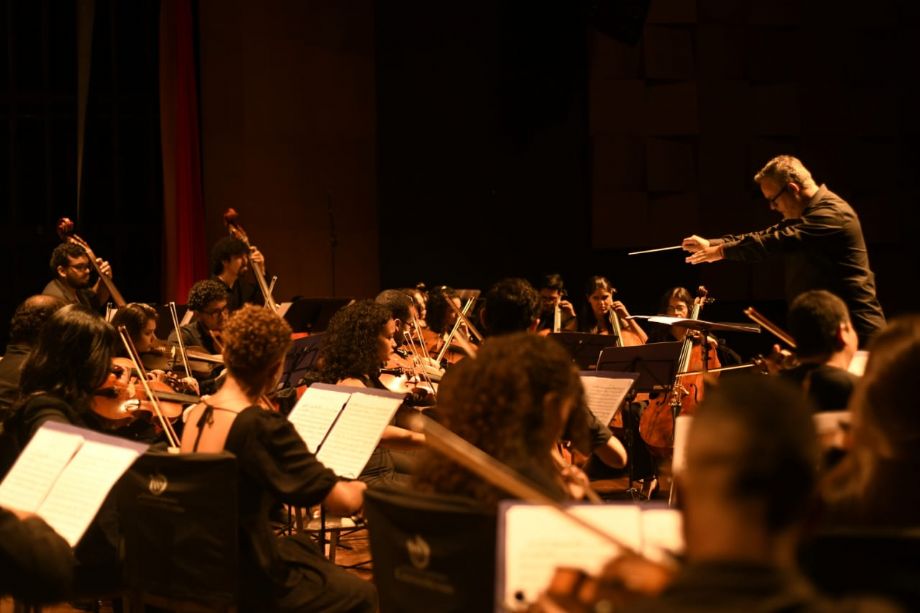 No momento, você está visualizando Orquestra CirandaMundo apresenta concerto da Série Amazônia nesta quarta