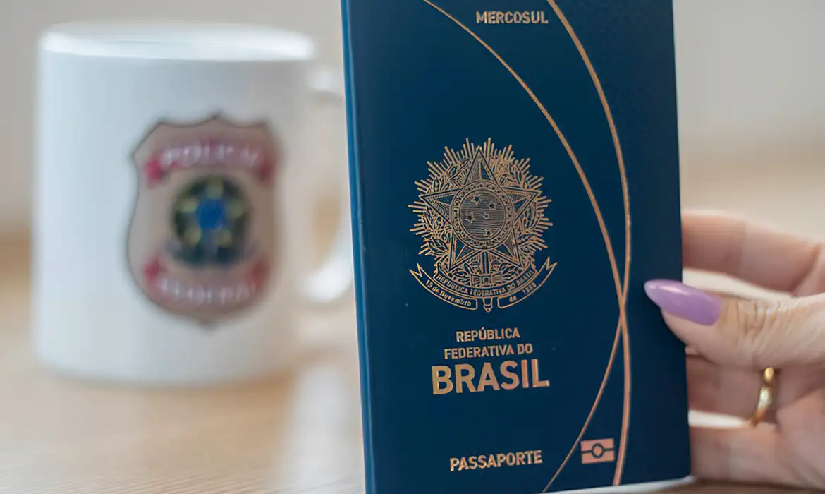 Você está visualizando atualmente Polícia Federal retoma agendamento online para emissão de passaporte