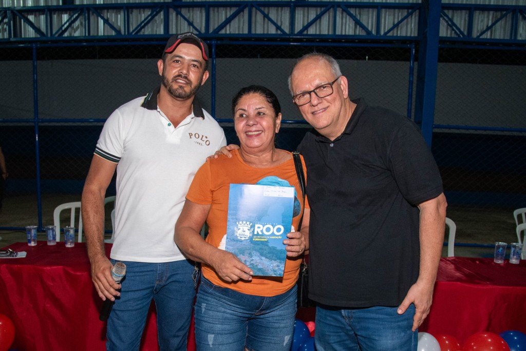 No momento, você está visualizando Cerca de 100 moradores do Rui Barbosa recebem títulos de propriedade