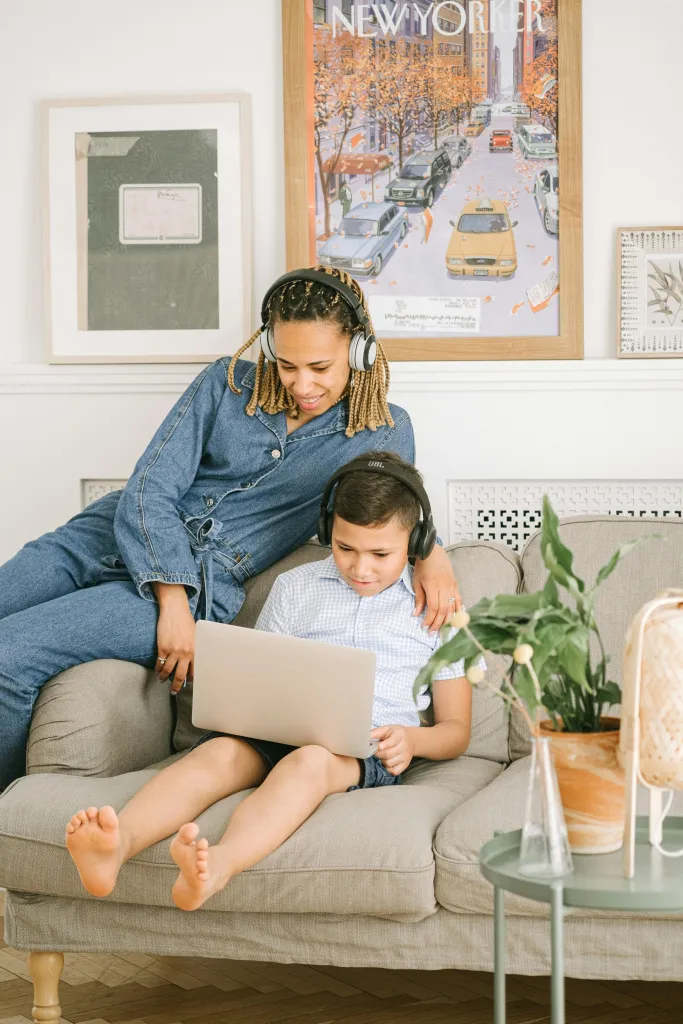 Você está visualizando atualmente DIA DAS MÃES: do básico ao hi-tech, veja dicas de presente para mães que amam moda