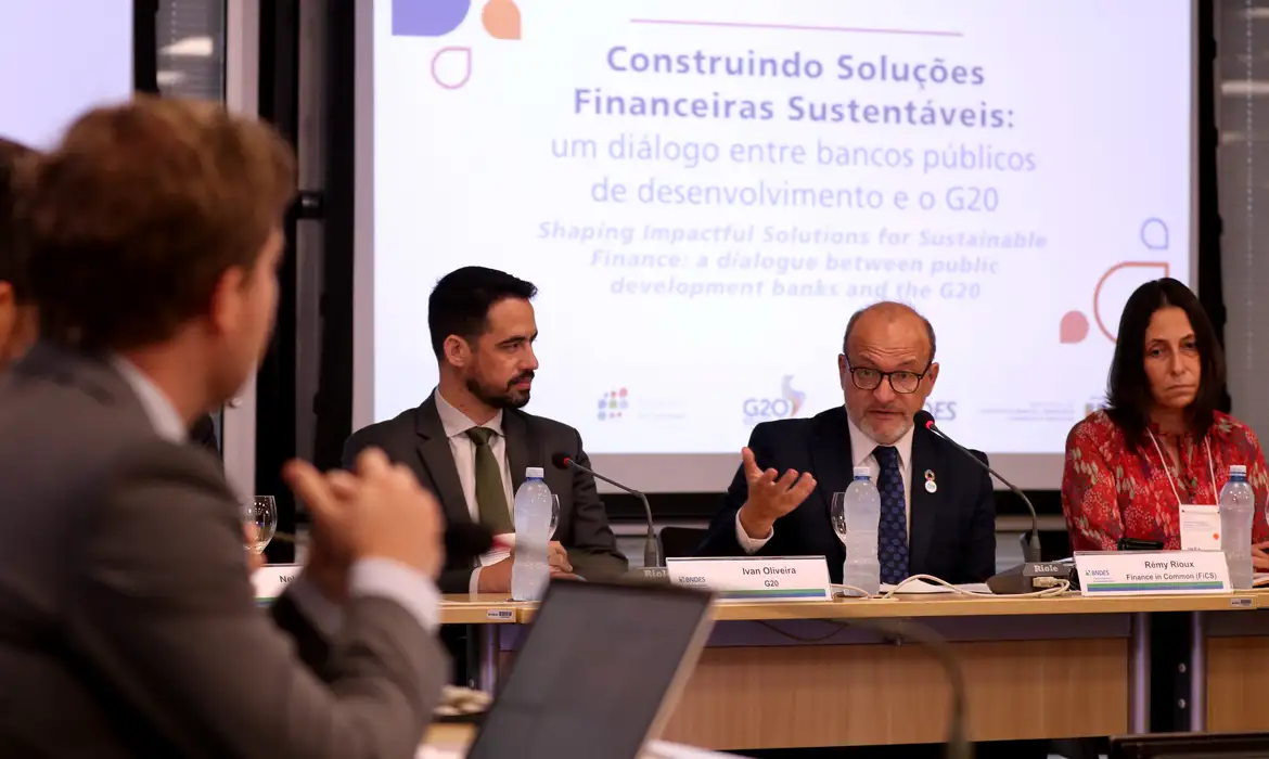 No momento, você está visualizando Na presidência do G20, Brasil quer menos burocracia nos fundos verdes
