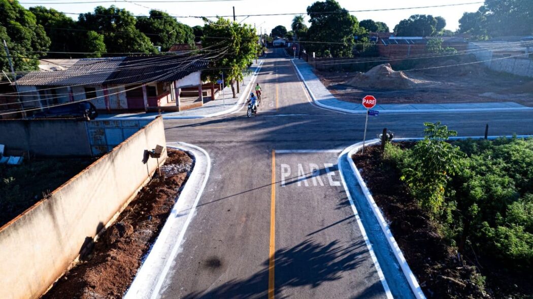 No momento, você está visualizando VG: Primeira etapa de pavimentação asfáltica e drenagem transforma bairro São Mateus