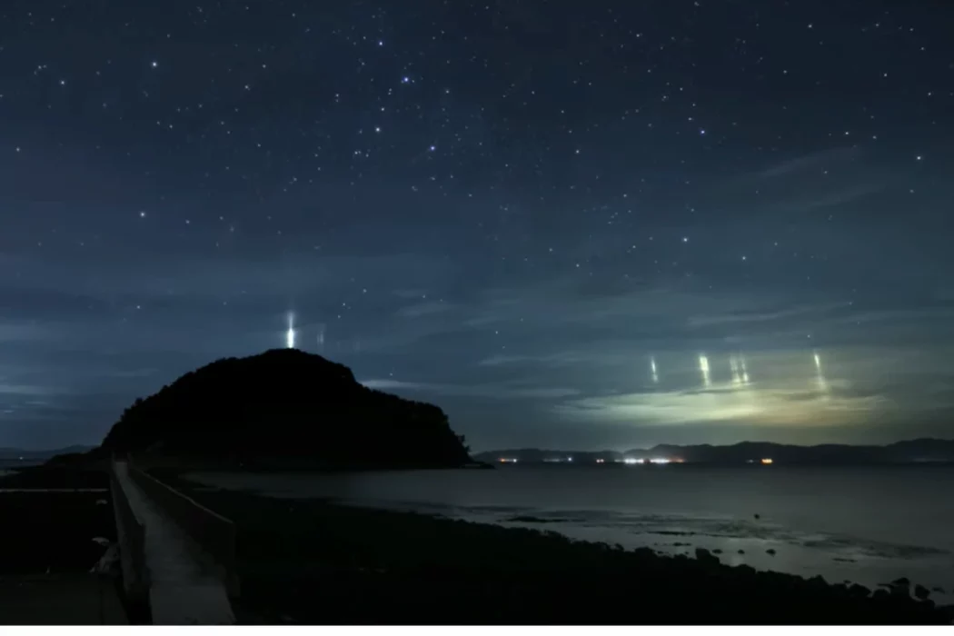 No momento, você está visualizando Pilares de luz em Tottori; fenômeno espetacular no céu japonês