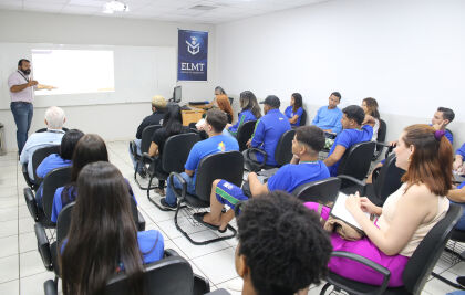 No momento, você está visualizando Programa recebe visitantes para conhecer o trabalho do Poder Legislativo