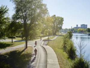 Leia mais sobre o artigo DIA MUNDIAL DA BICICLETA: quem foi o seu inventor?
