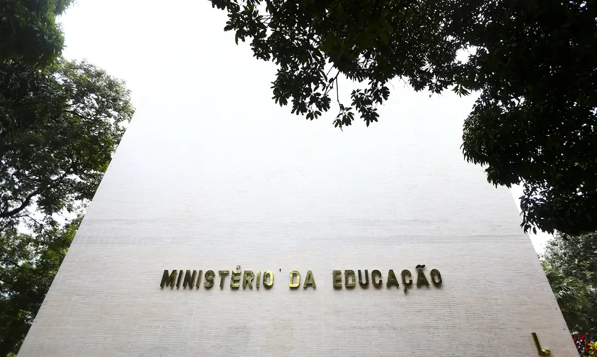 No momento, você está visualizando Fies: inscrições para vagas encerram nesta segunda-feira (1°)