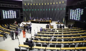 Leia mais sobre o artigo Câmara aprova mudanças do Senado no marco do hidrogênio verde e projeto vai à sanção