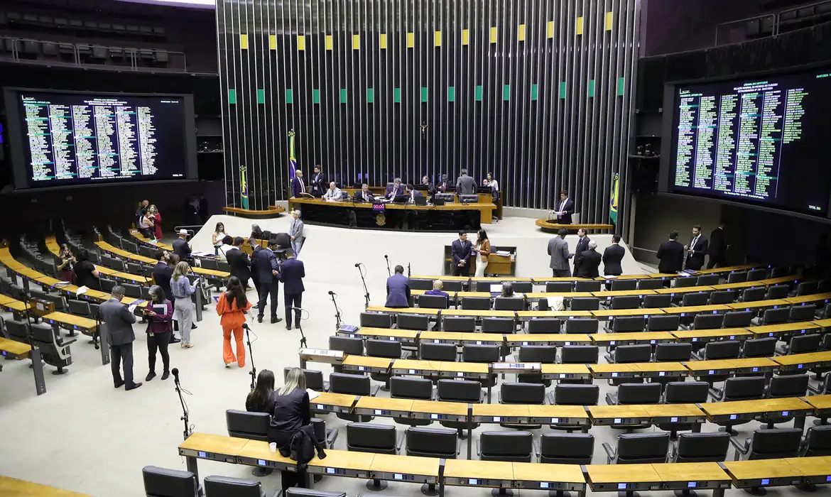 No momento, você está visualizando Câmara aprova mudanças do Senado no marco do hidrogênio verde e projeto vai à sanção