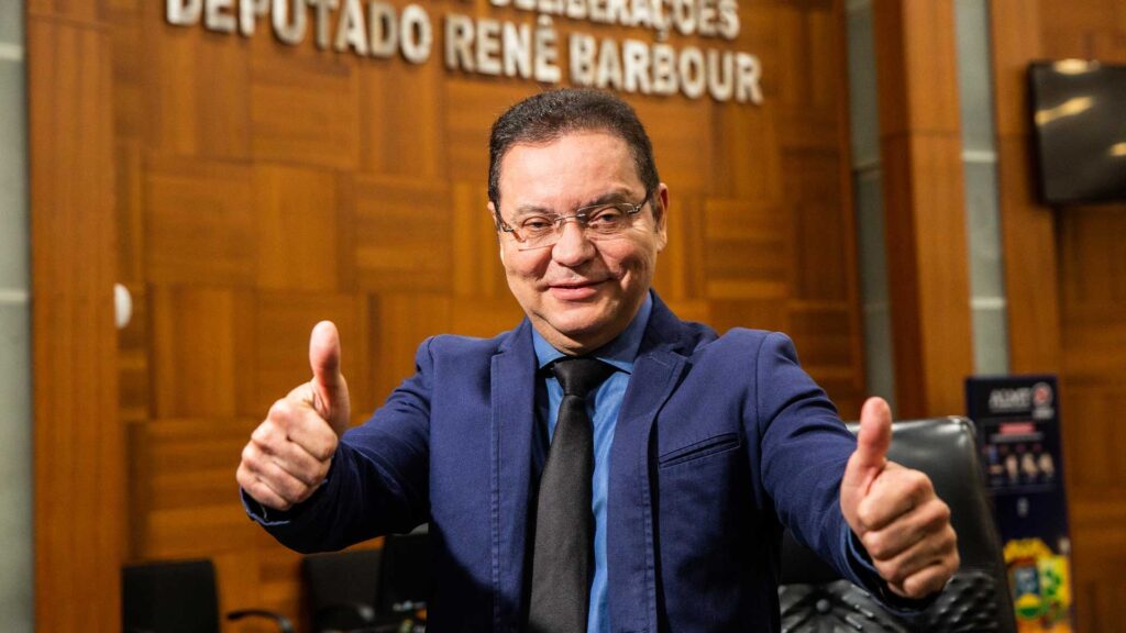 No momento, você está visualizando PMB oficializa seu apoio a Botelho na prefeitura de Cuiabá