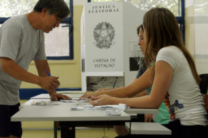 Leia mais sobre o artigo TRE-MT firma parceria com Universidade Federal de Rondonópolis para programa Mesário Voluntário