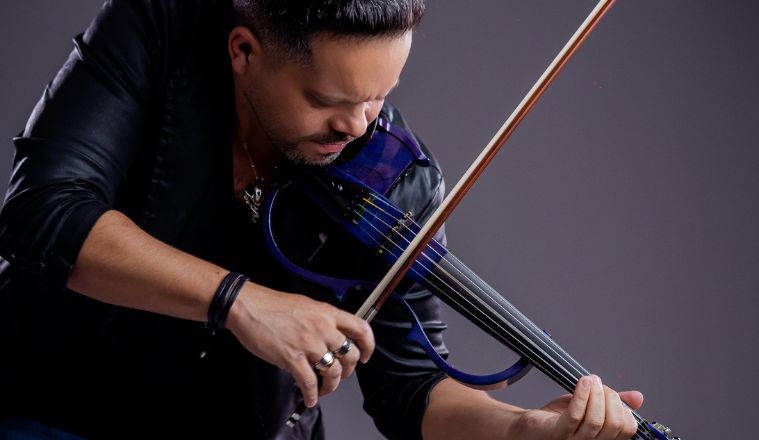 No momento, você está visualizando Violinista Yllen Almeida apresenta a 2ª edição do Show Trilhas para emocionar a plateia