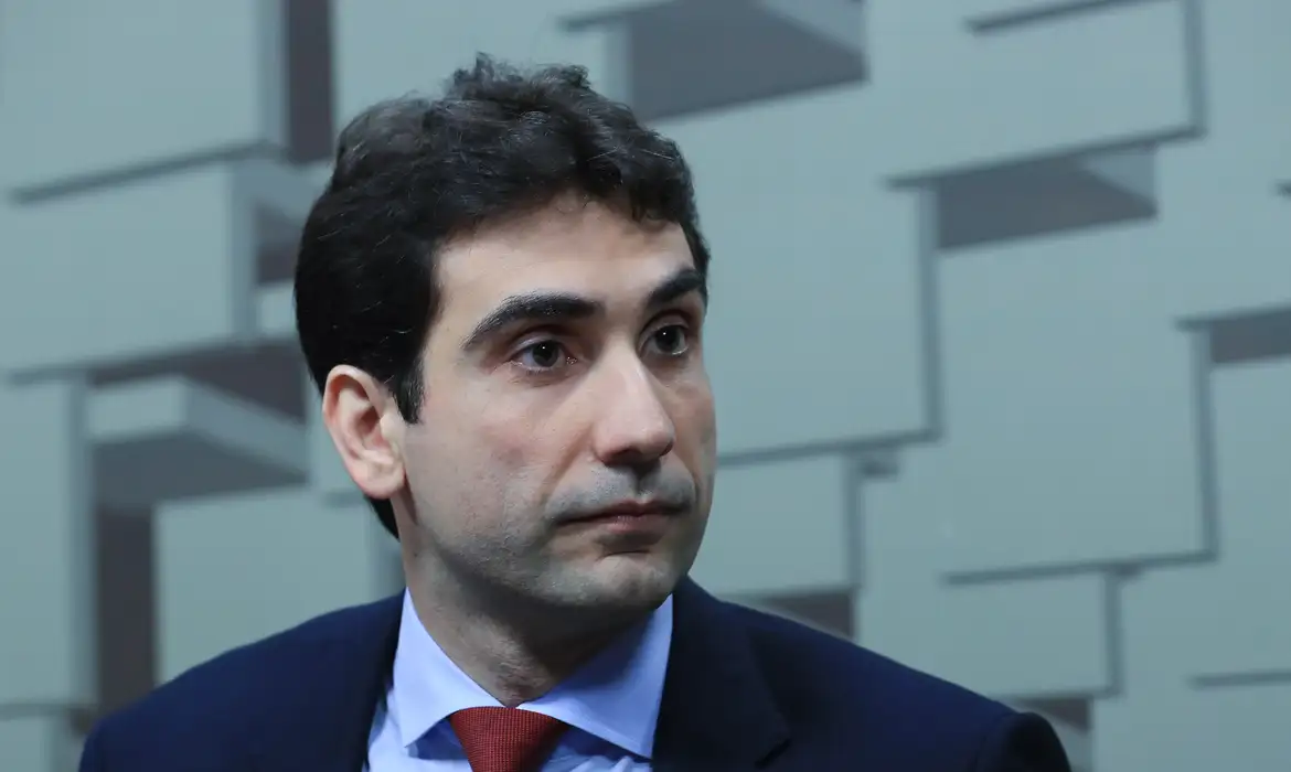 No momento, você está visualizando Gabriel Galípolo é indicado para presidir o Banco Central do Brasil