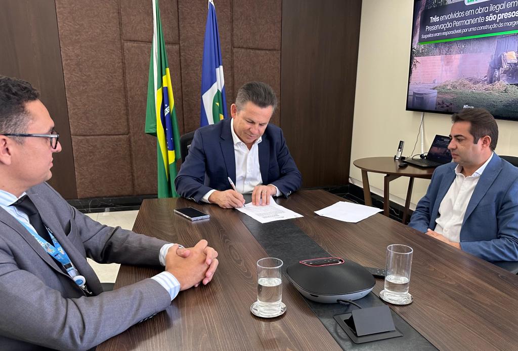 No momento, você está visualizando Governador anuncia R$ 10 milhões para a construção de casas em Cuiabá