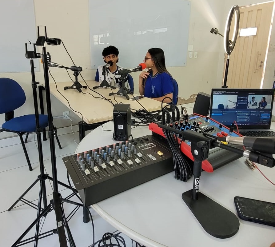 No momento, você está visualizando Fapemat implanta rádio escolar digital em escola de MT