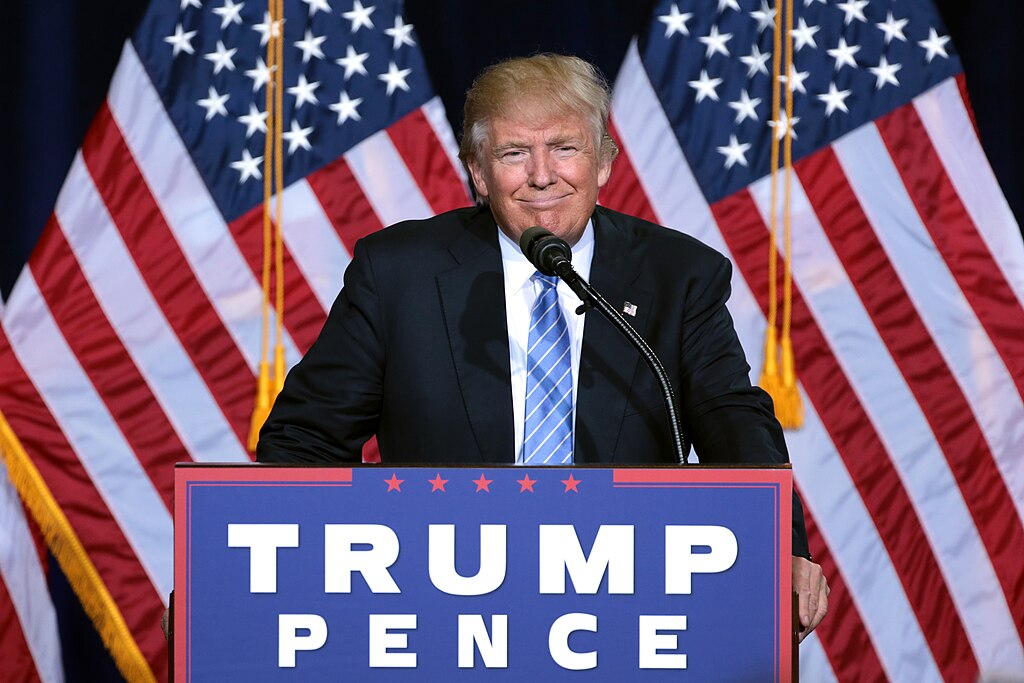 No momento, você está visualizando Trump diz que concordou em ter um debate dia 10 de setembro