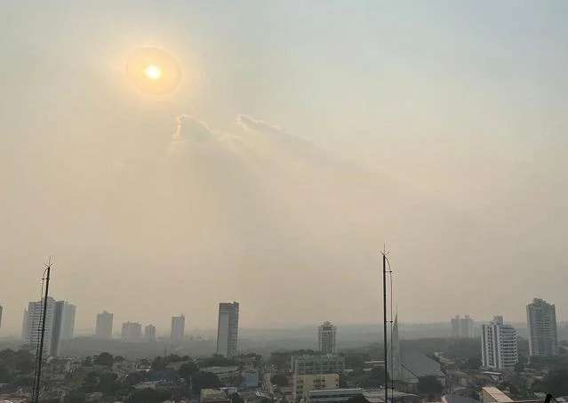 No momento, você está visualizando Calor marca o começo da semana em Cuiabá que segue sem chuvas