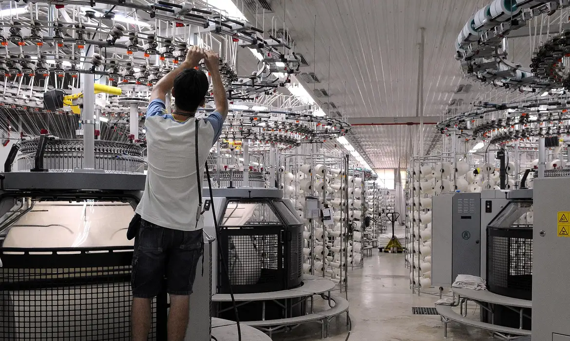No momento, você está visualizando Número de setores industriais confiantes é o maior em 2 anos