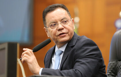 No momento, você está visualizando Botelho chega a 47,4% dos votos válidos e Lúdio ultrapassa Abílio, diz pesquisa