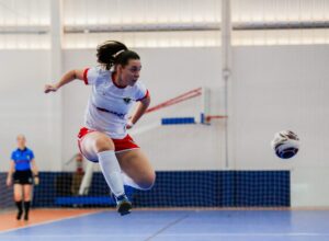 Leia mais sobre o artigo Seleções de futsal e handebol disputam títulos de campeãs estaduais dos Jogos Abertos Mato-grossenses