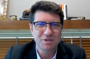 Leia mais sobre o artigo Balbinotti vê como “hipocrisia” veto da rede francesa Carrefour