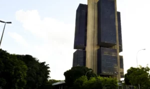 Leia mais sobre o artigo Em semana de Copom, mercado eleva previsão para taxa de juros
