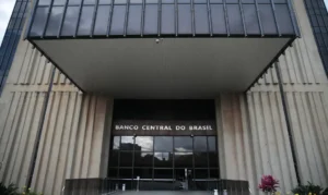 Leia mais sobre o artigo Estoque de crédito no Brasil sobe 1,2% em novembro, diz BC
