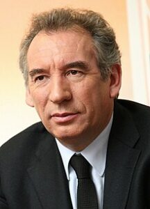 Leia mais sobre o artigo François Bayrou é nomeado primeiro-ministro na França