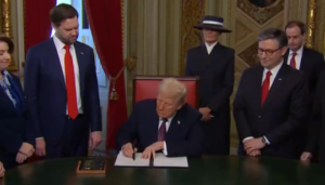 Leia mais sobre o artigo Trump quer projeto de lei para melhorar controle do tráfego aéreo nos EUA