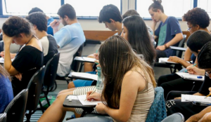 Leia mais sobre o artigo Vestibular seriado – o que é e quais universidades adotam o modelo