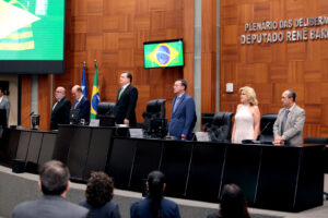 Leia mais sobre o artigo Max Russi destaca força da indústria mato-grossense em sessão solene na ALMT