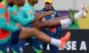 Leia mais sobre o artigo Brasil enfrenta Equador nesta quinta na estreia do italiano Carlo Ancelotti