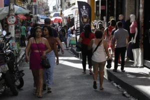 Leia mais sobre o artigo Dia dos Namorados deve movimentar R$ 22 bilhões no comércio