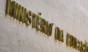 Leia mais sobre o artigo MEC amplia número de cursinhos que vão receber auxílio financeiro