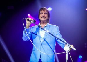Leia mais sobre o artigo Roberto Carlos é confirmado em Cuiabá em novo espaço de shows