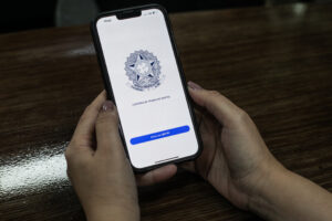 Leia mais sobre o artigo Sine de Cuiabá oferece vagas para motoristas de caminhão com salário até R$ 3,8 mil