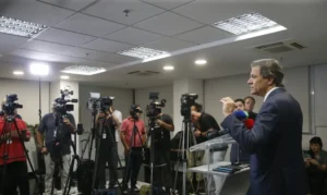 Leia mais sobre o artigo Tesouro dos EUA procura Haddad para agendar reunião sobre tarifaço