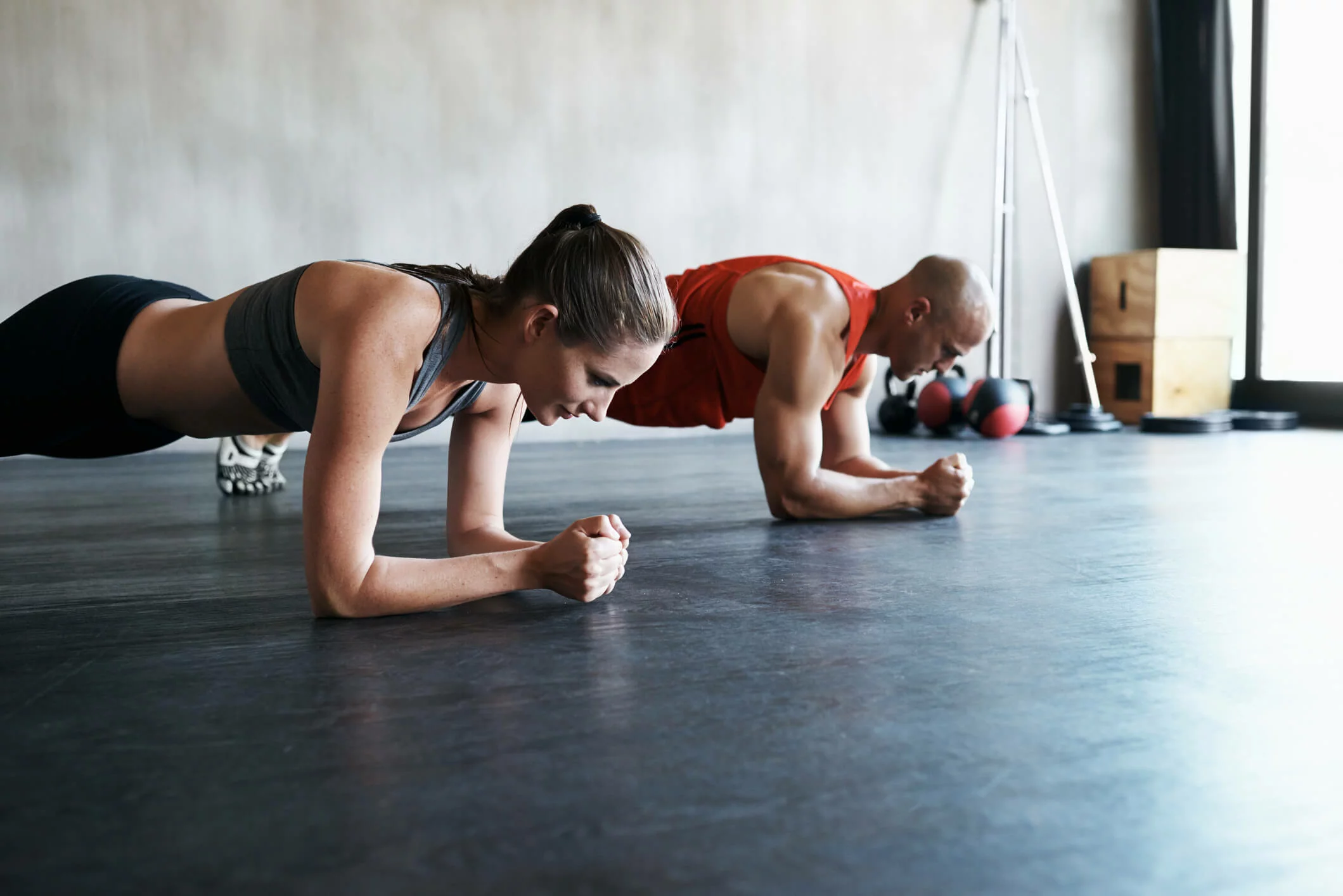 No momento, você está visualizando Exercícios de isometria; entenda benefícios e quem pode realizá-los