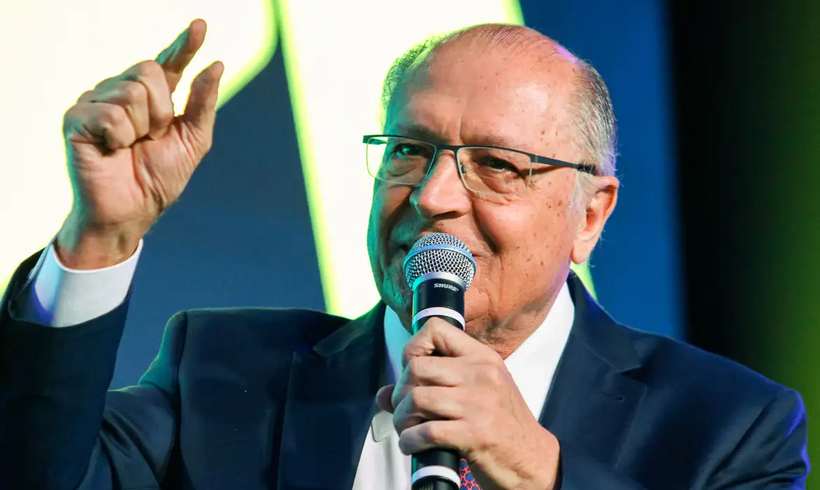 No momento, você está visualizando Plano de contingência ao tarifaço deve sair até terça, diz Alckmin