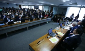 Leia mais sobre o artigo CCJ do Senado rejeita PEC da Blindagem por unanimidade